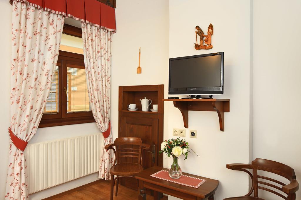 Penzion Pohadka Třeboň Exteriör bild